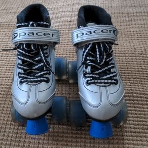 Pacer Comet 500 roller skates youth 3